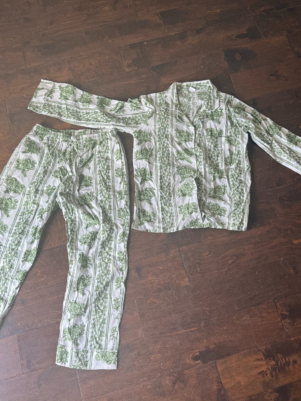 Green and White Printed Pajama Set